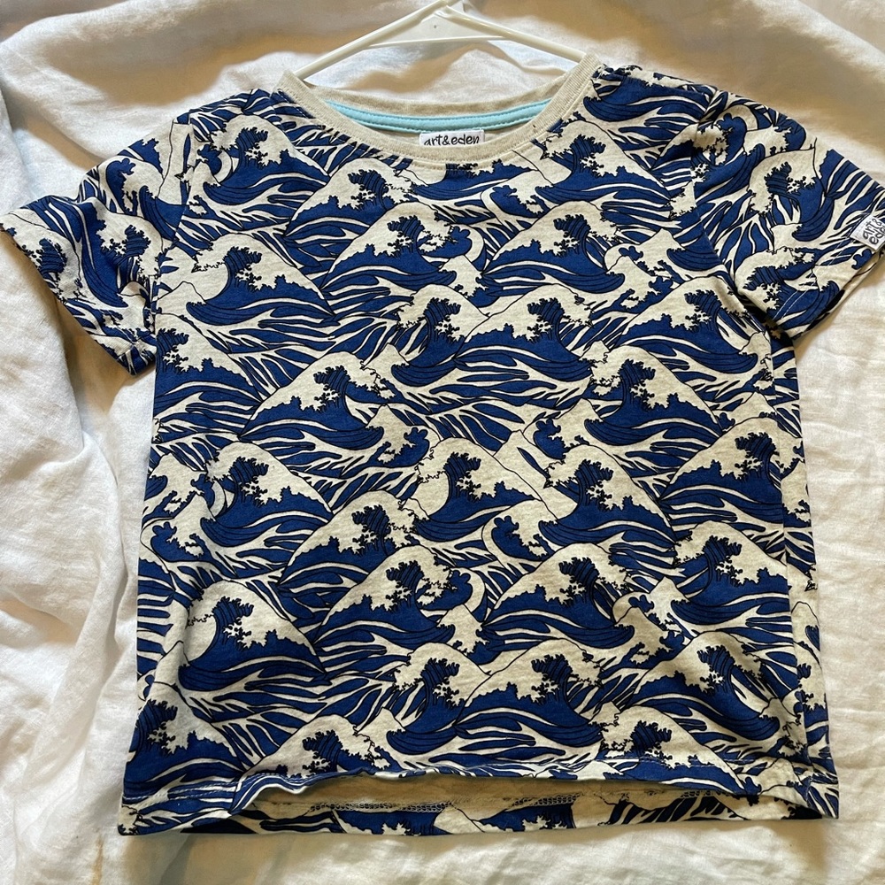 Boys art and eden wave shirt size 6
